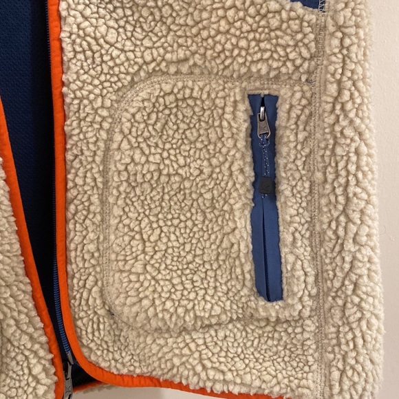 Eddie Bauer- Fur Vest. Size XS. - Picture 7 of 8